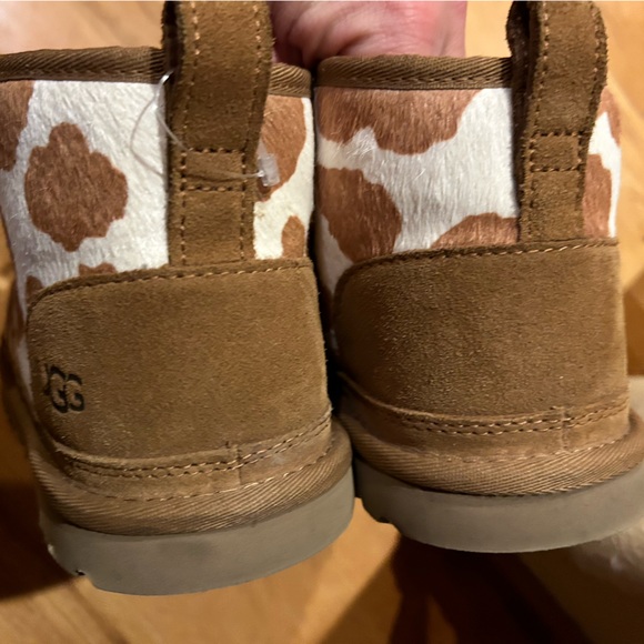 Ugg Neumel cow print boot sz 10 messa sand - Picture 6 of 7